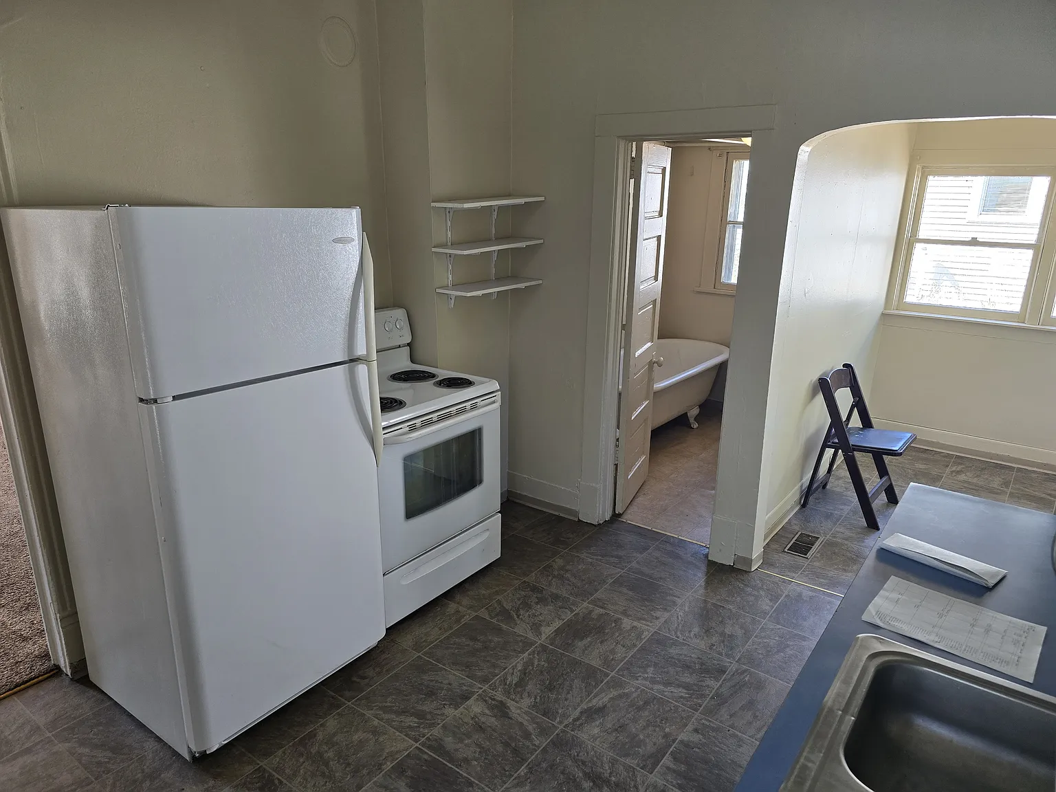 820 W Dalton Ave — Photo 2