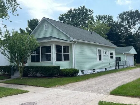 1418 Kearney St, Port Huron, MI 48060