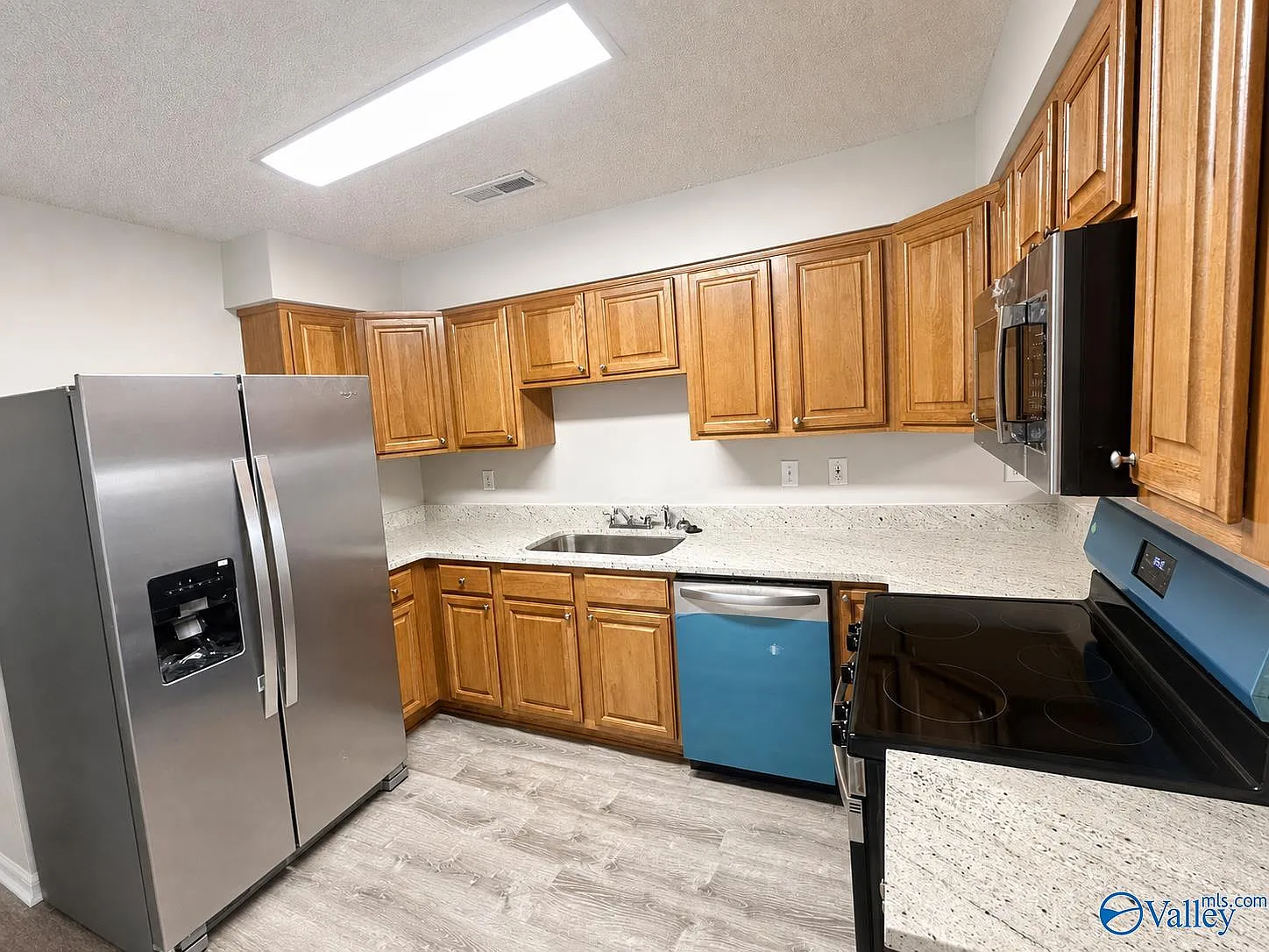 2 bed, 2.0 bath, 1100 sqft, $1,300 — Photo 4