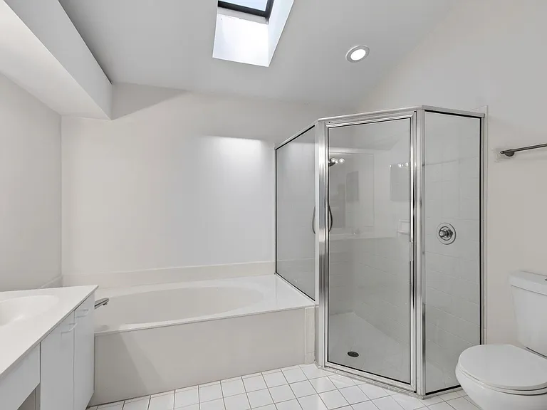 5225 Brookview Dr — Photo 23