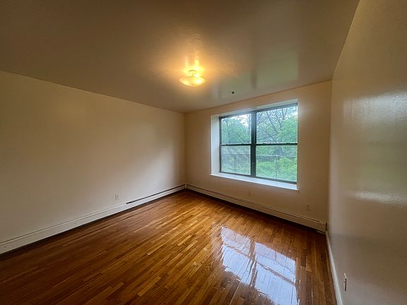 4th image of 3 Mapes Ave #1