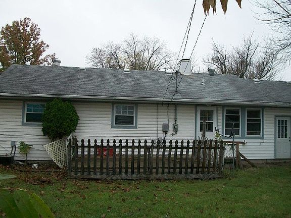 2nd image of 4218 Thompson Dr