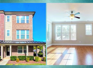481 Village Commons Ln, Apex, NC 27502