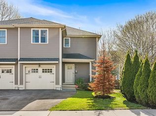 21 Cook St #21, Newton, MA 02458