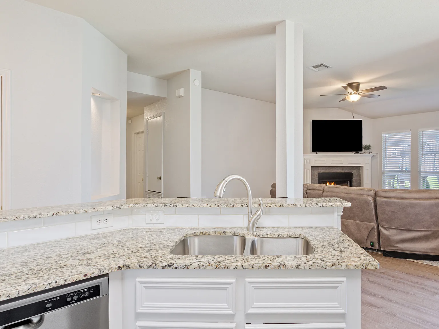 709 Bighorn Drive - 1 — Photo 2