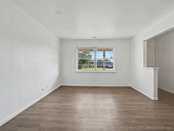 5th image of 8512 E 24th Pl
