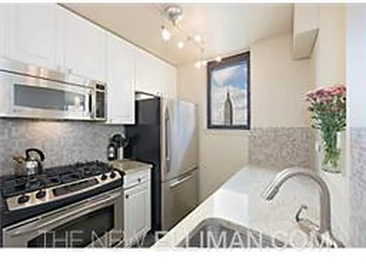 Rented by Douglas Elliman | media 6