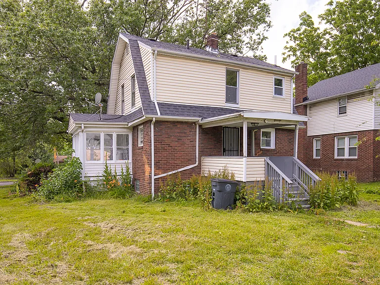 1255 Superior Ave — Photo 31