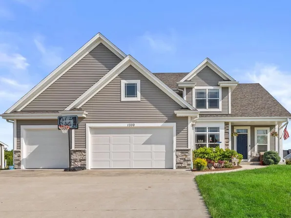 1330 Regees ROAD, Mukwonago, WI 53149
