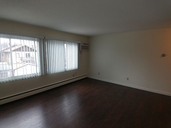 5th image of 2536 Lyndale Ave S APT 301