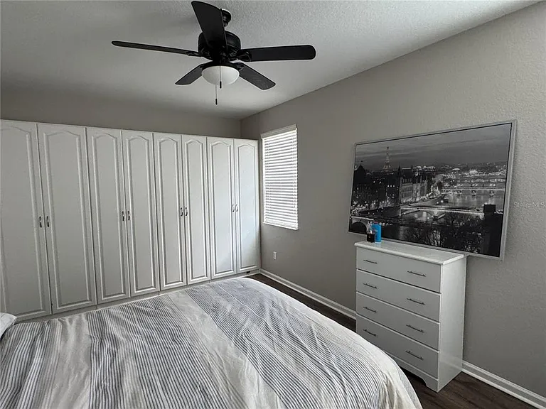 6811 Helmsley Cir — Photo 15