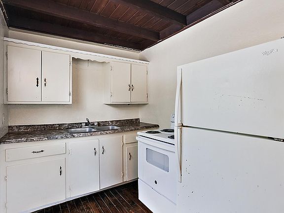2nd image of 207 Fern Dr APT 3