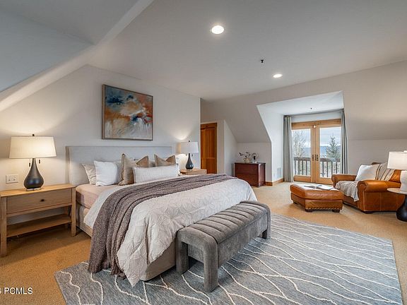 5th image of 1403 Eagle Way