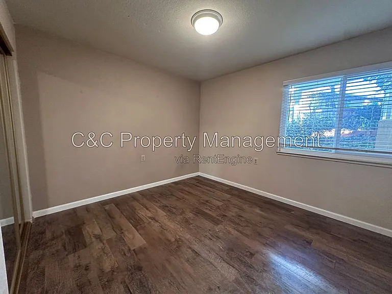 11330 Fair Oaks Blvd #103 — Photo 11