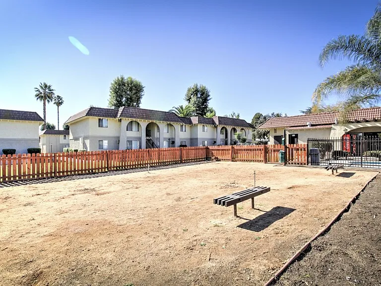 Shadow Mountain Apartments — Photo 40