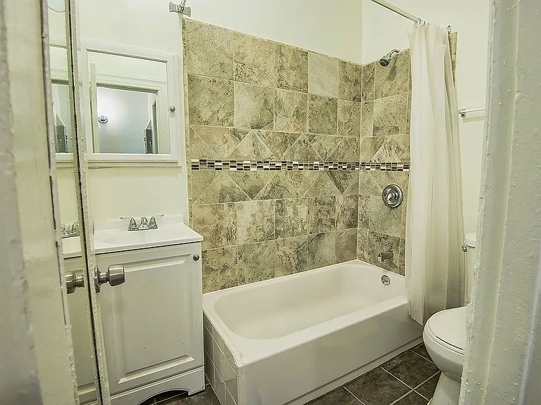 415 S. Westlake Avenue — Photo 7