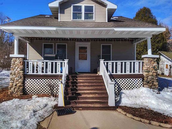 5th image of 1204 N Milwaukee Ave