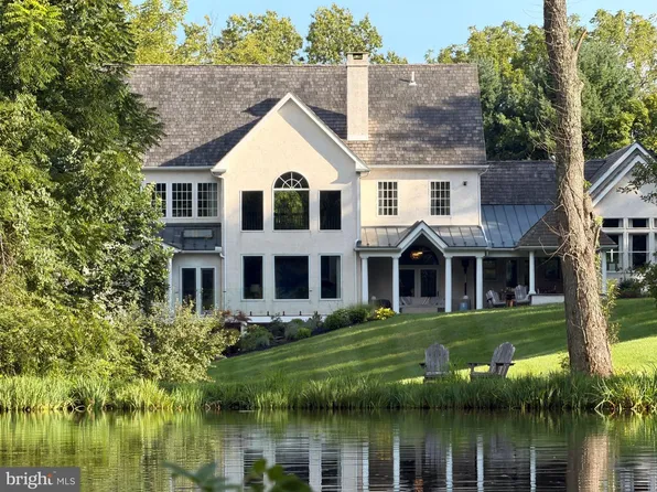 3050 Aquetong Rd, New Hope, PA 18938