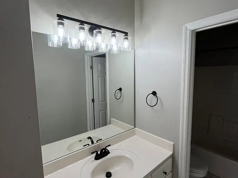 804 Churchill Xing — Photo 13