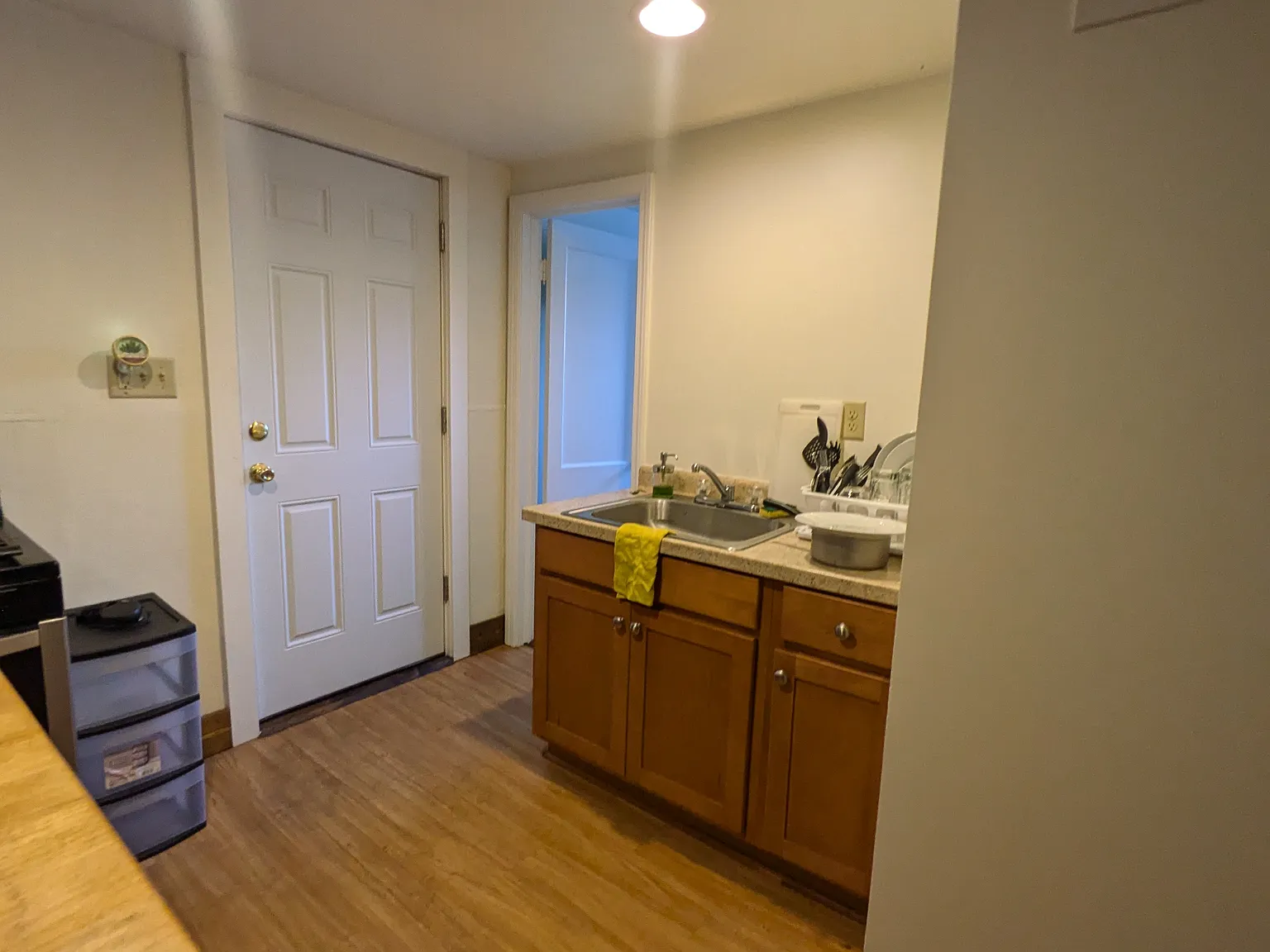 1 bed, 600 sqft, $975 — Photo 3