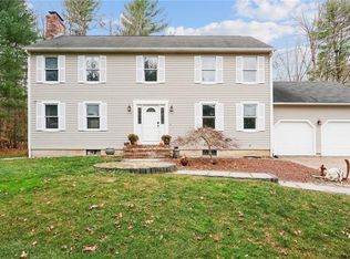 39 Beaver River Rd, Richmond, RI 02892