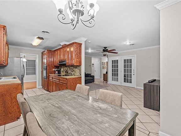 2nd image of 5641 Martinique Dr