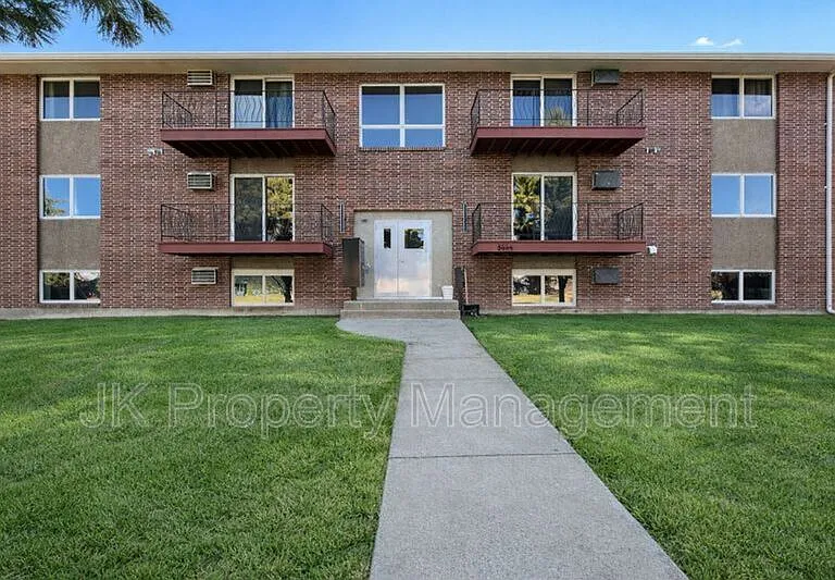 3440 11th Ave S #6 — Photo 1