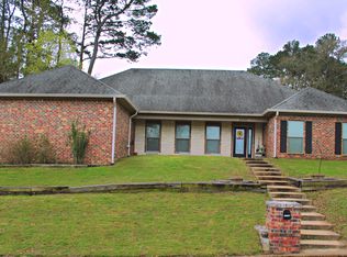 1212 Pine Shadows Dr, Nacogdoches, TX 75965