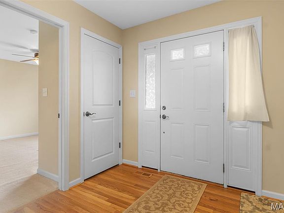 5th image of 440 Raymond Dr