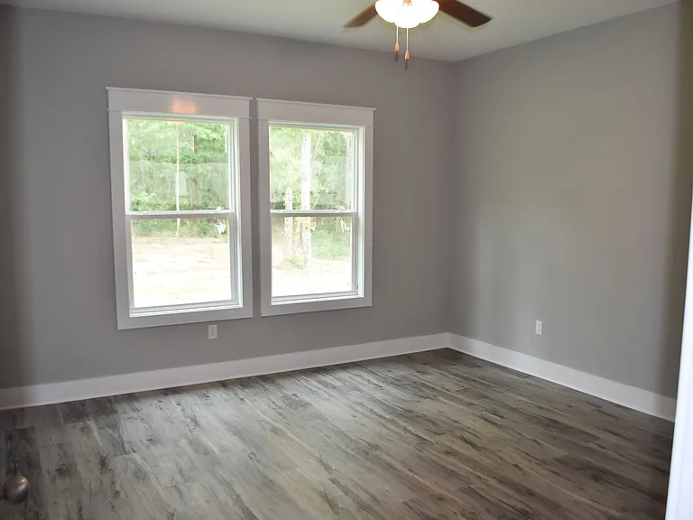 15 Oakfield Dr — Photo 8