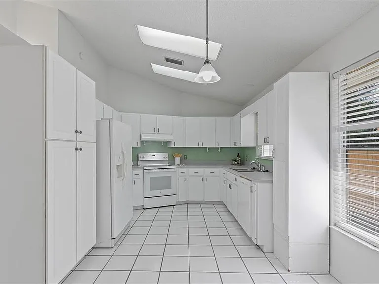 5116 Plantation Dr — Photo 5