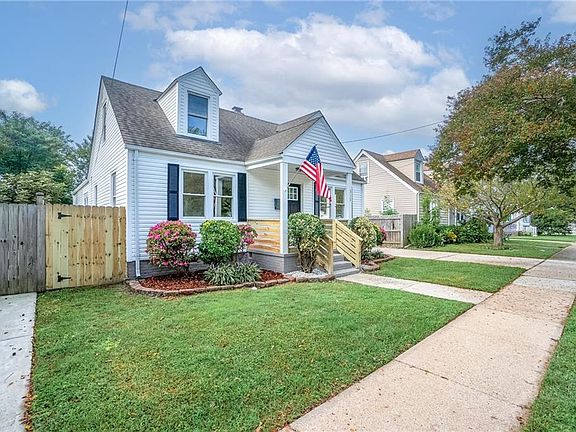 5th image of 313 E Lorengo Ave