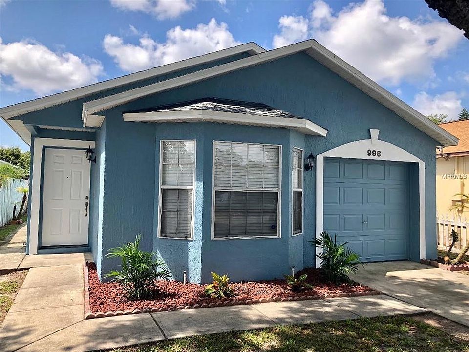 1st image of 996 Vista Palma Way