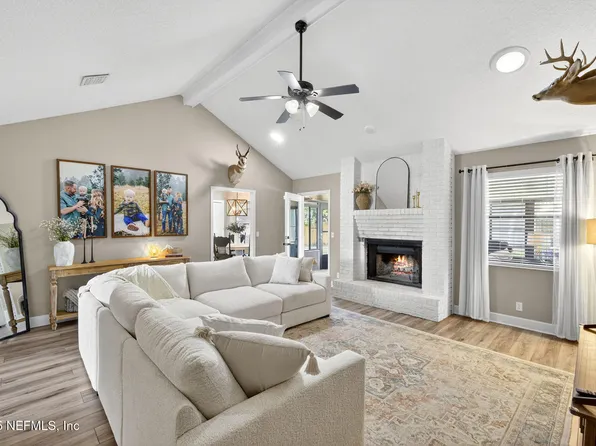 996 COBBLESTONE Drive, Orange Park, FL 32065