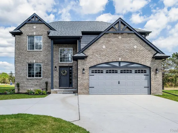 18767 Millar Rd, Clinton Township, MI 48036