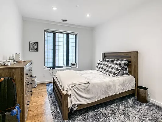 Rented by Brown Harris Stevens | media 19