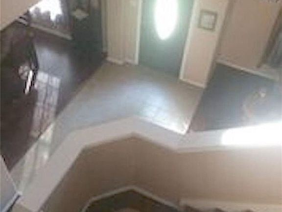 4th image of 2038 Bentwood Dr