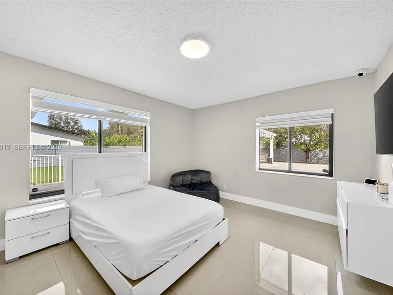 11951 SW 120th Ter — Photo 25