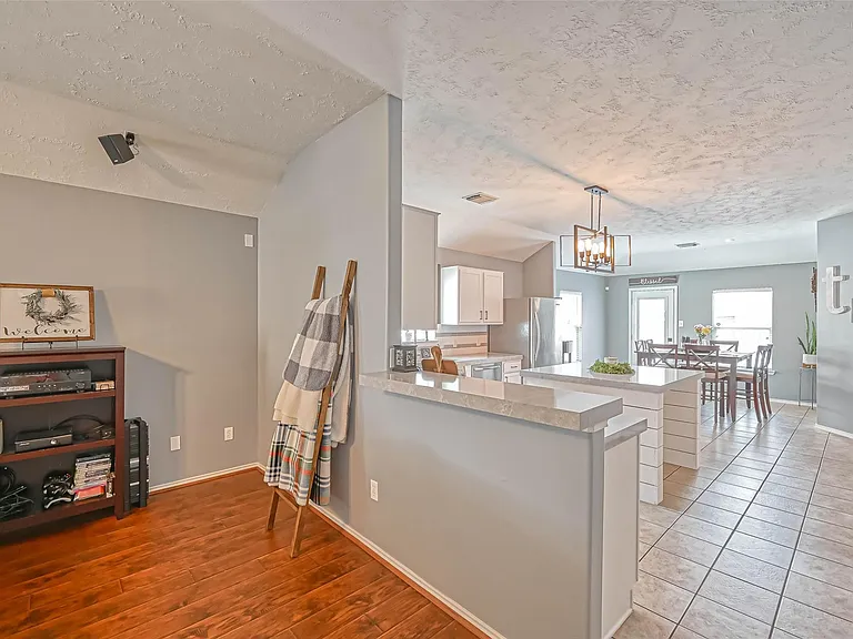 22210 Bellow Glen Dr — Photo 6