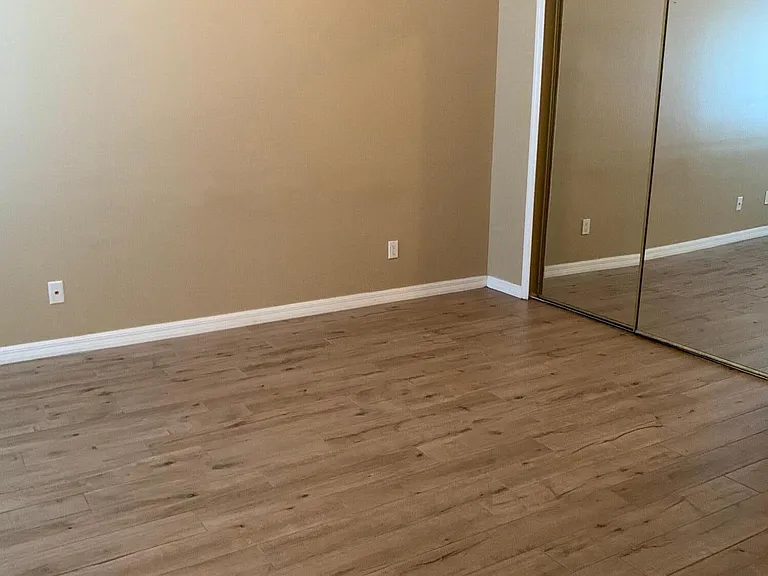942 Bakewell Ct #202 — Photo 9