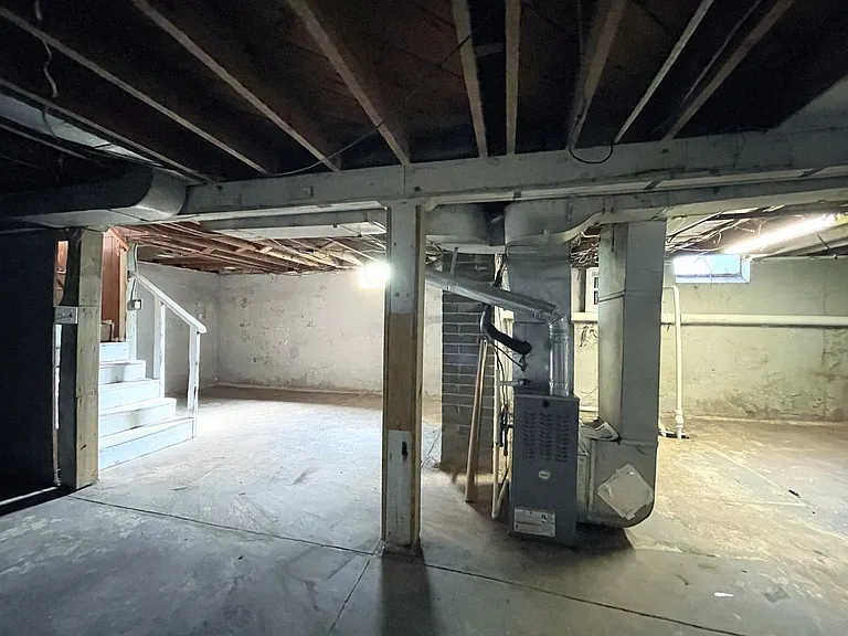 1434 N Belmont Ave — Photo 16