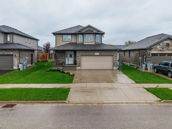 300 Hutton St E, North Perth, ON N4W 0C1