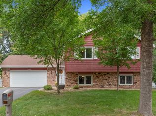6284 Magnolia Ln N, Maple Grove, MN 55369