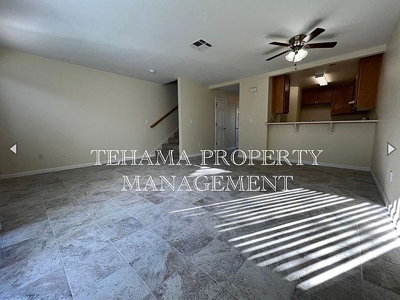 2nd image of 1070 Lakeside Dr #4