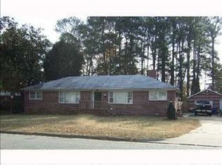 38 Lyliston Ln, Newport News, VA 23601