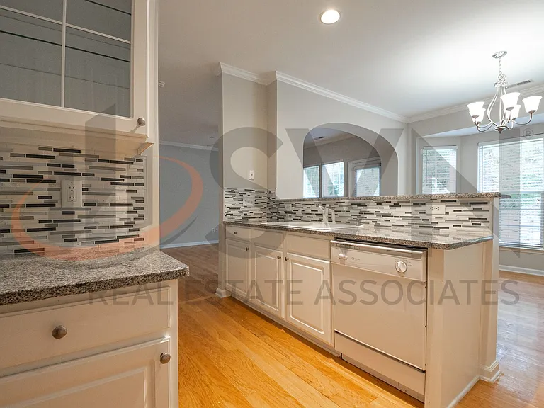 1007 Red Hat Ln — Photo 6