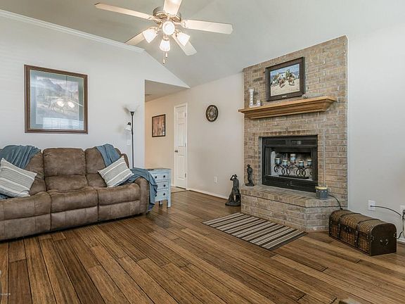2nd image of 2109 Noah Ave