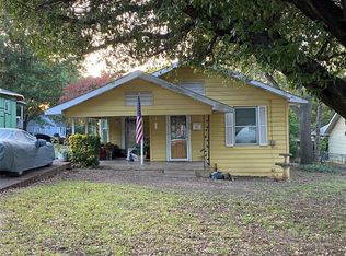 801 NE 28th St, Grand Prairie, TX 75050