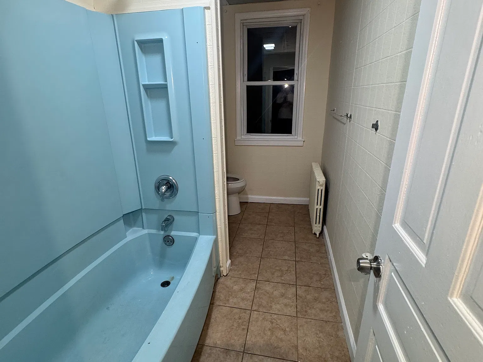 3 bed, 1358 sqft, $1,800 — Photo 2