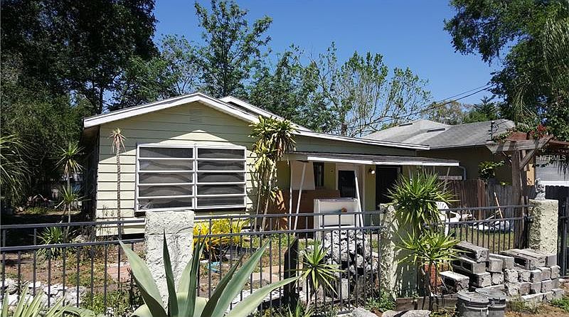 1st image of 1714 E Poinsettia Ave